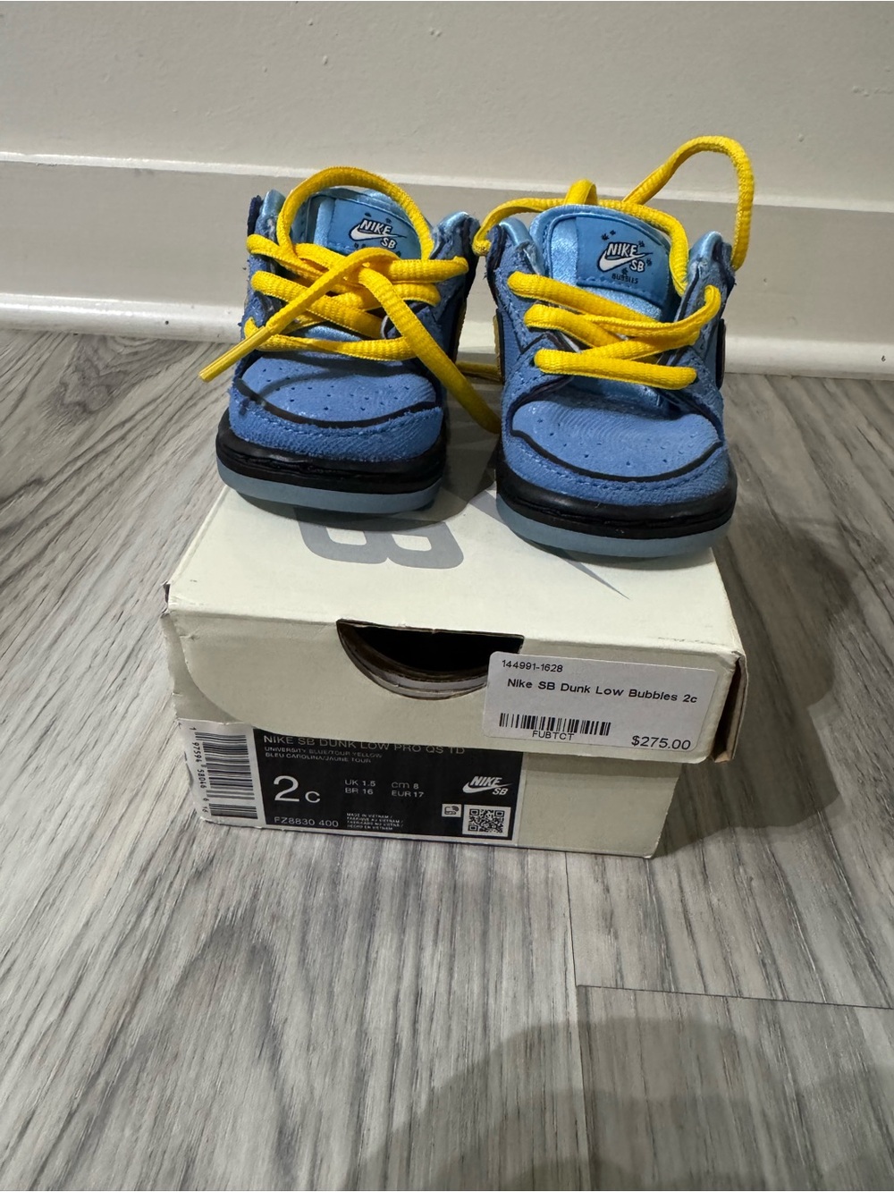 Kids Nike SB Dunk Low “Bubbles”!!! Size 2C!